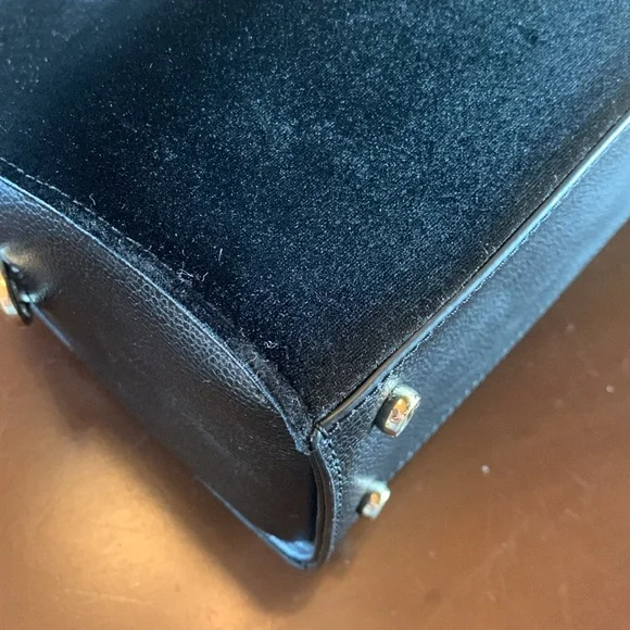 Kate Spade Mini Reilly velvet pearl bag EUC - Picture 10 of 17